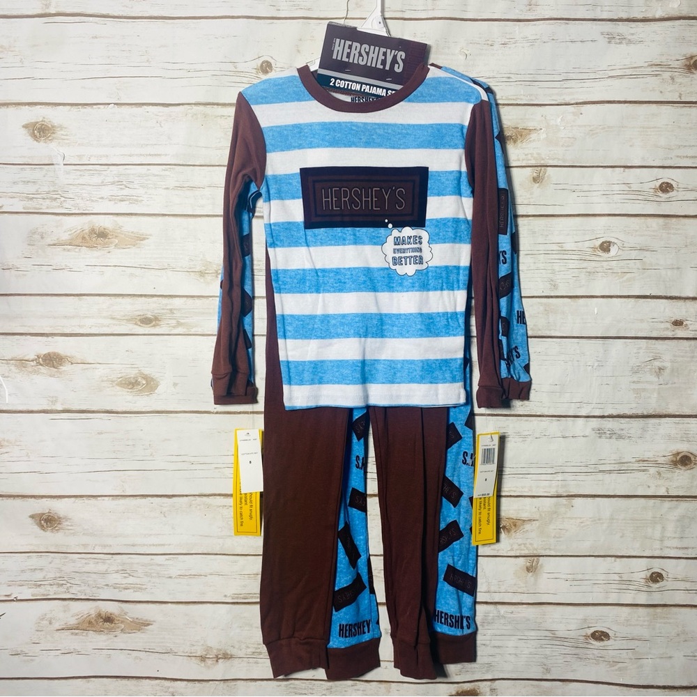 Hershey's boy’s 2 piece Striped Pajama Set size 8.